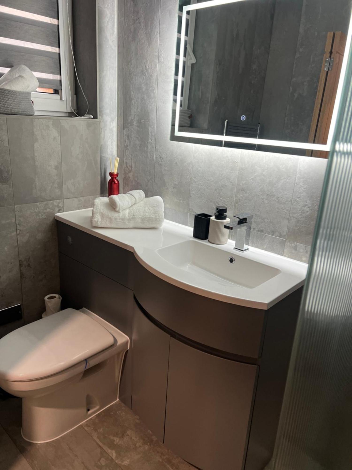 New Built Cosy Apartment Within Walking Distance Of Churchill Hospital Оксфорд Екстериор снимка