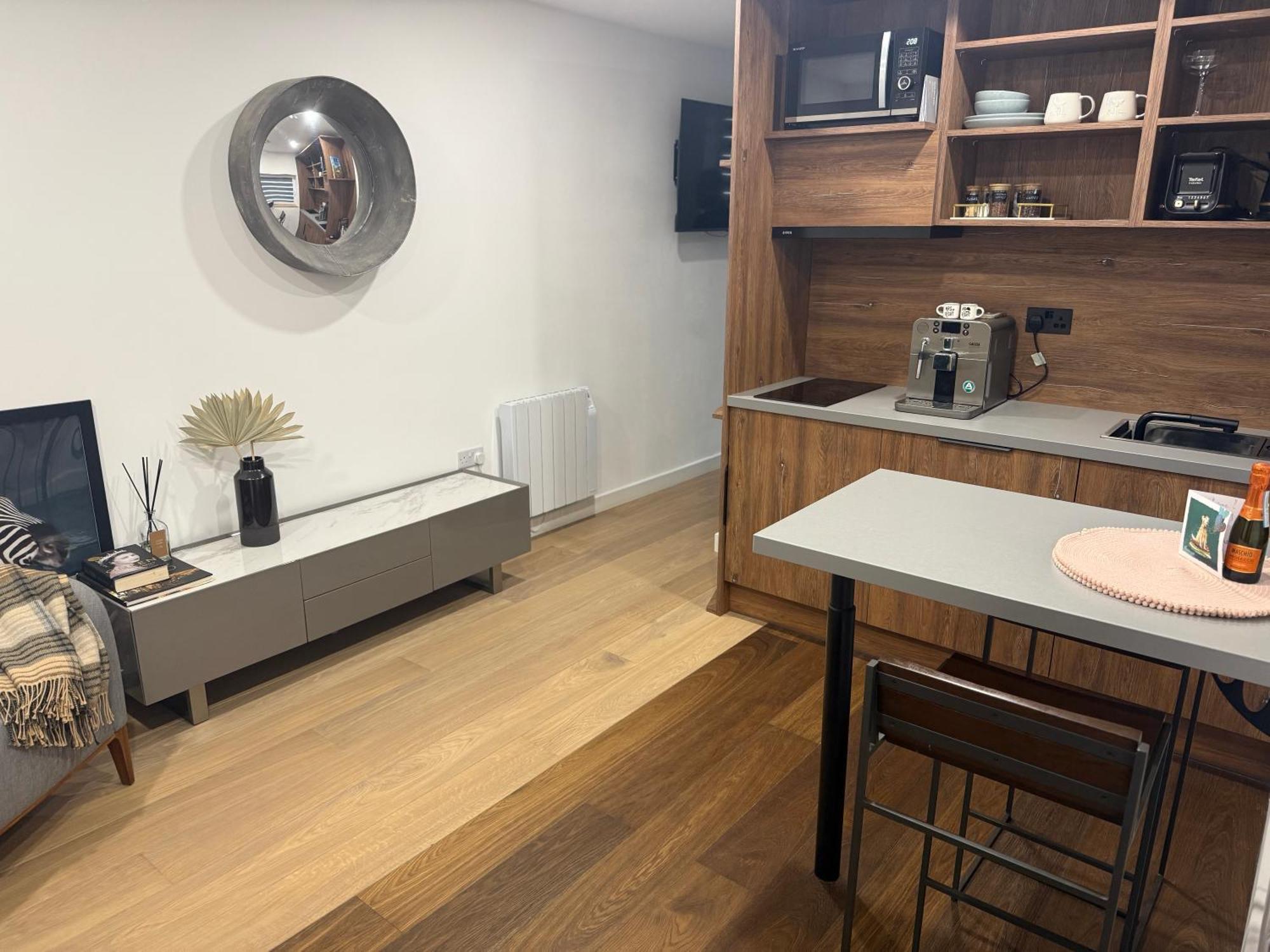 New Built Cosy Apartment Within Walking Distance Of Churchill Hospital Оксфорд Екстериор снимка